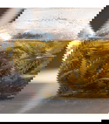 Infusión de té amarillo