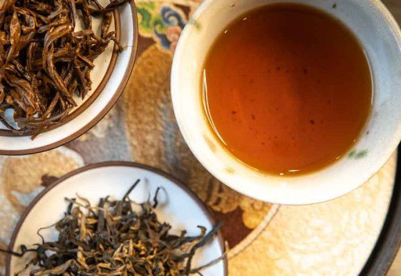 ¿Qué Estamos Tomando con Nuestro Té?: Micro y Nanoplásticos en las Bolsas de Té